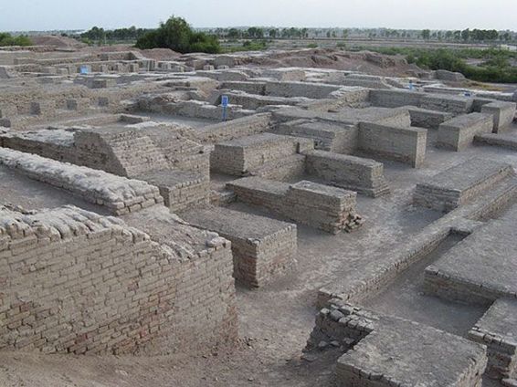 Vestigios arqueológicos de la ciudad de Mohenjo-Daro en el Pakistán actual - photo 2