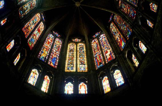 Vidrieras de la Catedral de León Durante el siglo XIV la vidriera evoluciona - photo 3
