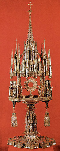 Corona de Sancho IV Catedral de Toledo El capítulo de joyas fue muy extenso y - photo 5