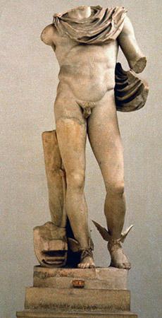 Estatua de Venus Itálica Este bello ejemplar de Afrodita o Venus hallado - photo 2