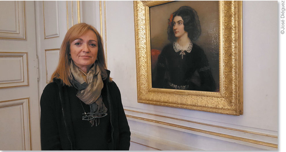La autora Cristina Morató posando en la célebre Galería de las Bellezas en - photo 11