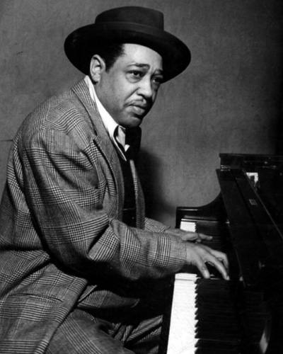 Duke Ellington la deberíamos llamar música de negros pero ahora ya es - photo 2