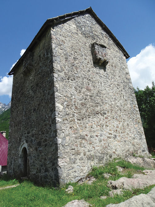 La torre del encierro en Theth Albania Adam Jones 2018 La torre es una - photo 2