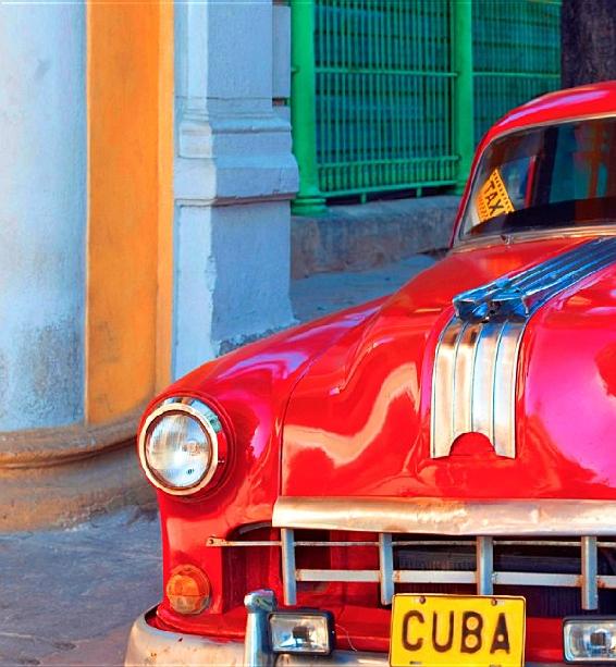 Un emblemático automóvil de época funciona como taxi en La Habana GRANT FAINT - photo 2