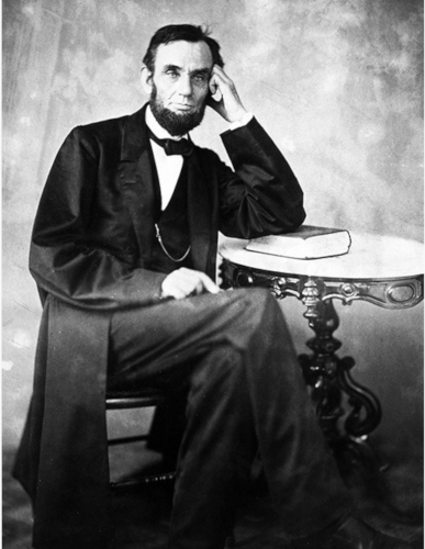 Retrato de Abraham Lincoln de 1863 INFANCIA Abraham Lincoln nace el 12 de - photo 1