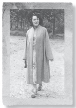 Foto Andrée Virot a principio de los anos cuarenta Andrée Virot Peel - photo 2