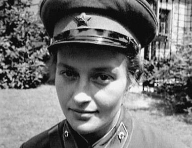 Liudmila Pavlichenko probablemente durante su viaje a EE UU Histoire - photo 19