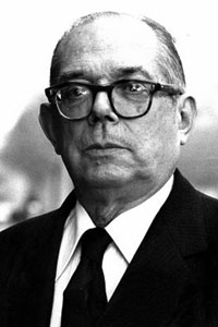 Pierre Vilar Frontignan 1906 - Donapaleu 2003 fue un historiador e - photo 4