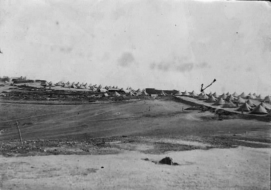 Campamento de Ishafen Década de 1910 AGMM Campaña del Kert grupo de - photo 9