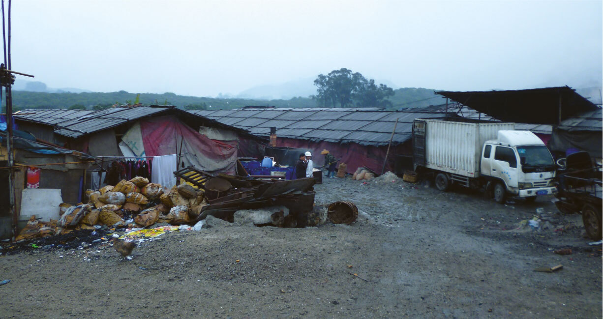 Granja ilegal de cerdos en Laocun distrito de Guangming ciudad de Shenzhen - photo 8