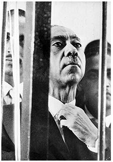 Al-Ahram Qutb durante su juicio alrededor de 1965 Fue ahorcado en 1966 - photo 5