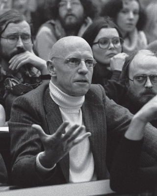 Michel Foucault Nacido como Paul-Michel Foucault Poitiers 15 de octubre de - photo 4