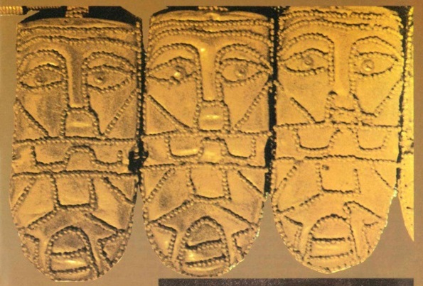Detalle de una diadema de oro del tesoro de Ebora Sevilla Collar del - photo 3