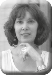 La autora nació en Asturias en el año 1963 es historiadora especialista en - photo 1