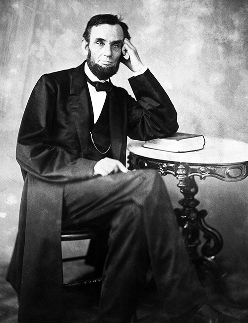 Retrato de Abraham Lincoln de 1863 Infancia Abraham Lincoln nace el 12 de - photo 4