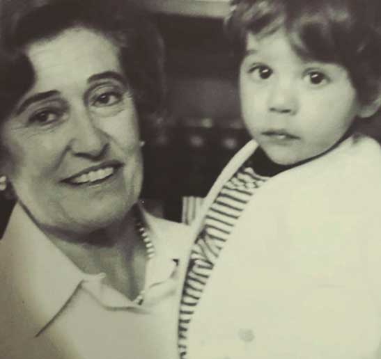 Abuela Ana Abuelo Pepe y Héctor Suárez Gomís a la misma edad Pepita dice - photo 13