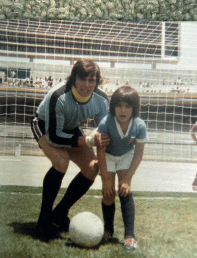 Miguel Marín y Héctor Suárez Gomís Jacobo Zabludovsky Pelé y Héctor Suárez - photo 16