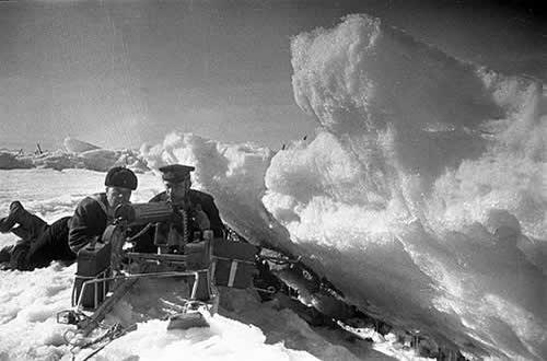 Infantería de la marina soviética destacada en las orillas del lago Ladoga - photo 27
