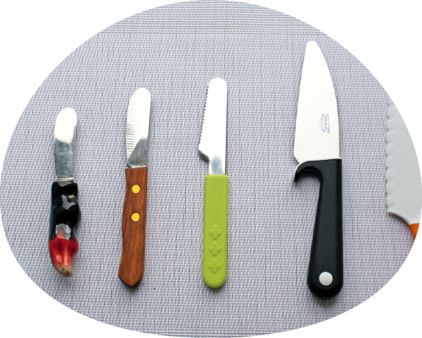 Un cuchillo para la mantequilla de punta redonda Una tabla de cortar - photo 4