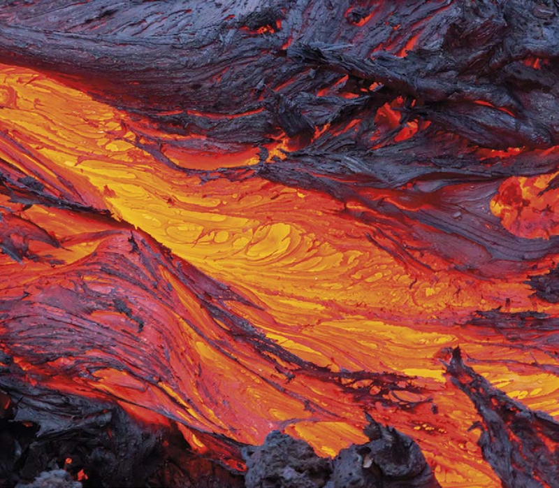 La forma y la textura de la roca volcánica dependen del espesor de la lava y la - photo 7