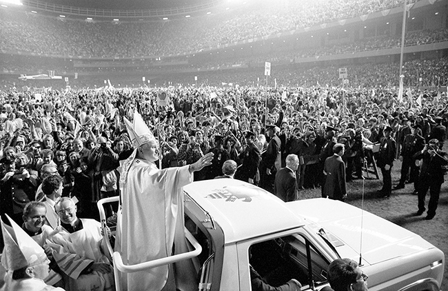 Juan Pablo II de visita a Nueva York en 1979 En aras de promover un mensaje - photo 1
