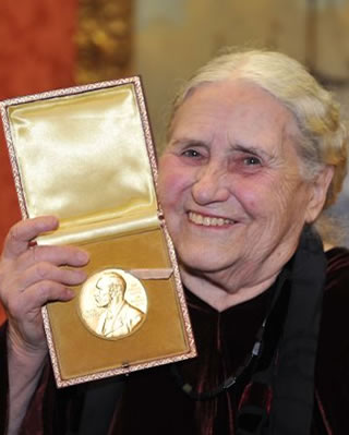 DORIS LESSING de soltera Doris May Tayler nacida en Kermanshah Persia - photo 4