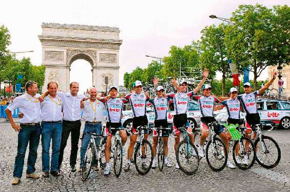 La carrera que no pude acabar El equipo del Omega Pharma-Lotto lo celebra sin - photo 19