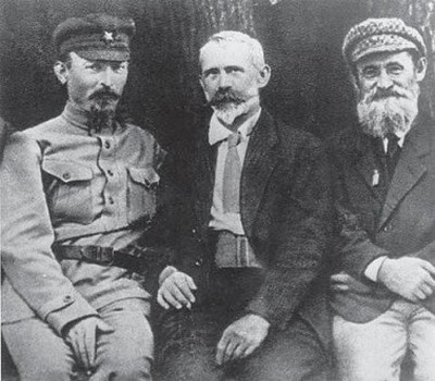 En verano de 1920 Lenin y Trotski emprendieron un nuevo intento de desatar - photo 4