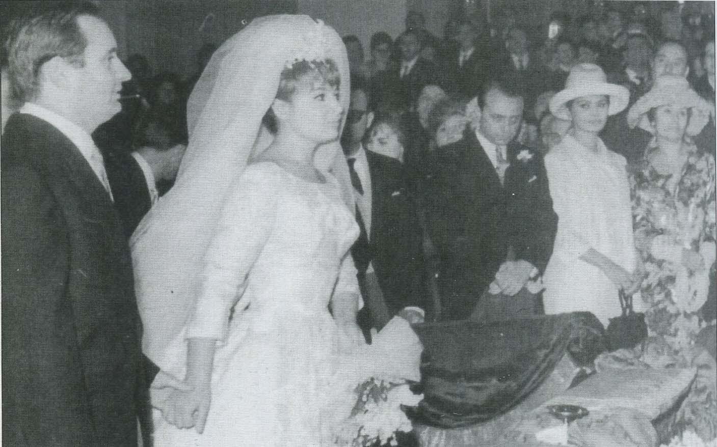 La boda de Maria Scicolone con el hijo menor de Benito Mussolini Romano 1962 - photo 9