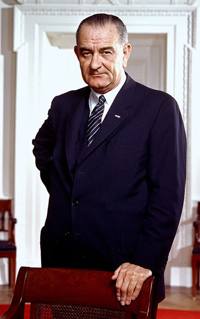 Retrato de Lyndon B Johnson UNA JUVENTUD AMBICIOSA Lyndon B Johnson que - photo 1