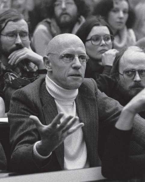 M ICHEL F OUCAULT Nacido como Paul-Michel Foucault Poitiers 15 de octubre - photo 4