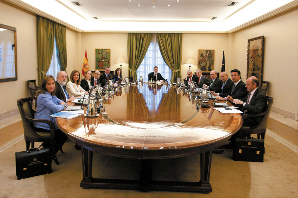 MoncloaFernando Calvo Primera reunión de mi Gobierno En apenas cien días - photo 3
