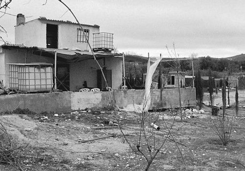 La casa donde los terroristas fabricaron las bombas está situada en el término - photo 5