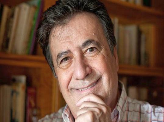 LUIS LANDERO nació en Alburquerque Badajoz el 25 de marzo de 1948 en el seno - photo 1