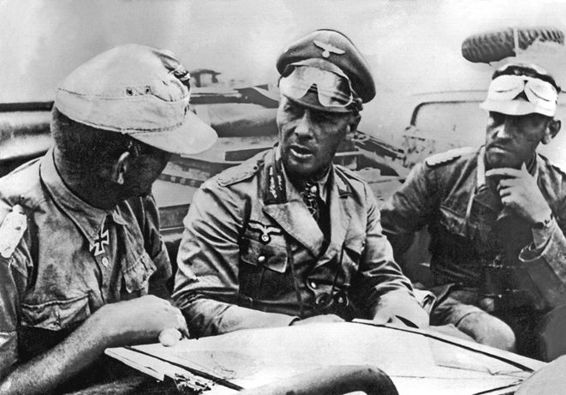 Erwin Rommel durante la campaña de El Alamein 1942 - photo 11