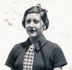 JOSEFINA CARABIAS SÁNCHEZ-OCAÑA nació en 1908 en Arenas de San Pedro Ávila - photo 4