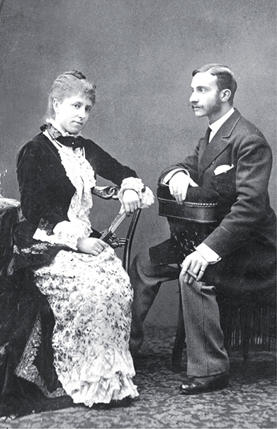 Alfonso XII con su segunda esposa la reina María Cristina de Habsburgo madre - photo 6
