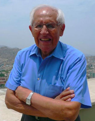 JOSÉ MATOS MAR Ayacucho 1921 - Lima 2015 Destacado antropólogo y docente - photo 4