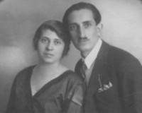 Figura 21 Mis padres Charlotte y Hermann Kandel en la época de su - photo 1