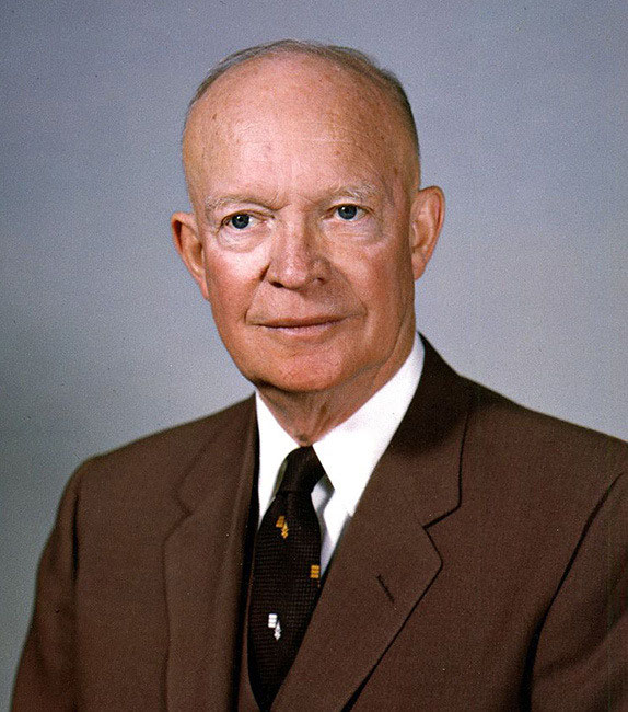 Retrato de Dwight David Eisenhower Dwight David Eisenhower nace el 14 de - photo 1